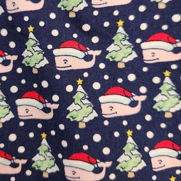 🎄Vineyard Vines Mens Holiday Christmas Boxer Shorts- Whales with Santa Hat - Picture 2 of 5